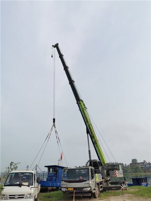 东乡区桥梁建设吊装案例